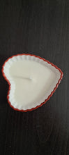 Carica l'immagine nel visualizzatore di Gallery, Copia del Candela cuore
